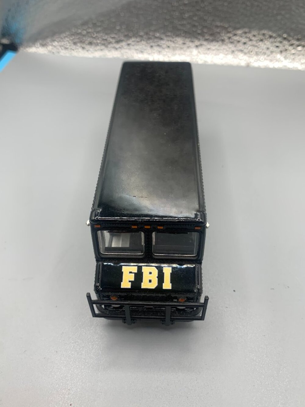 GREENLIGHT 33190 C 2019 Step Van - FBI Bomb Technicians Van SELLING AS IS